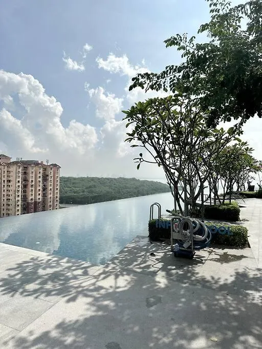 Lejlighed Urban Georgetown 9Pax 4Queenbed 3Bedroom 2Bath 2Carparks Jelutong