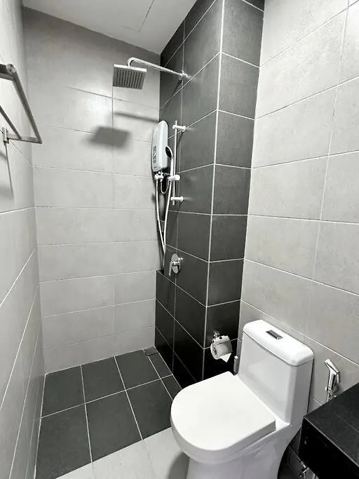 Urban Georgetown 9Pax 4Queenbed 3Bedroom 2Bath 2Carparks Jelutong Lejlighed