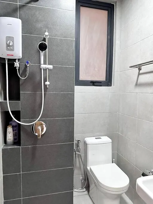 Appartamento Urban Georgetown 9Pax 4Queenbed 3Bedroom 2Bath 2Carparks Jelutong Malesia